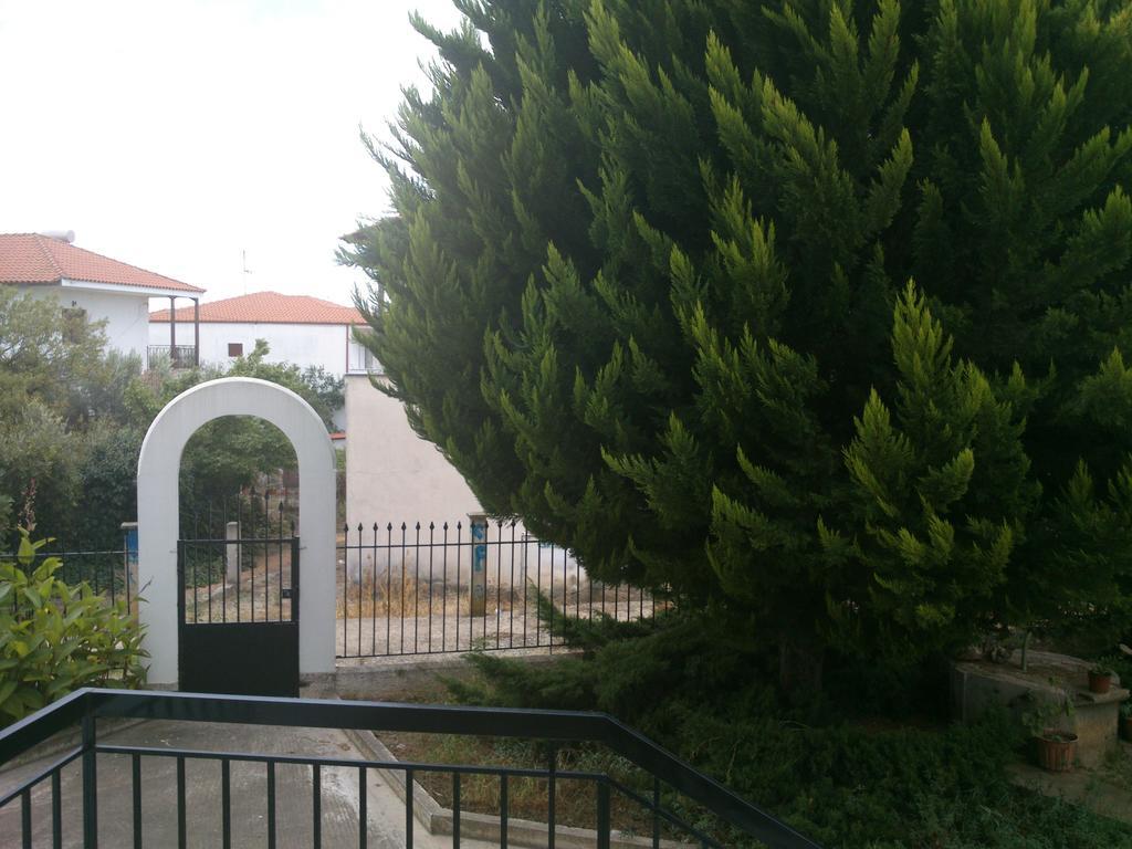 Kalaitzis Apartments Kalyves Polygyrou ภายนอก รูปภาพ