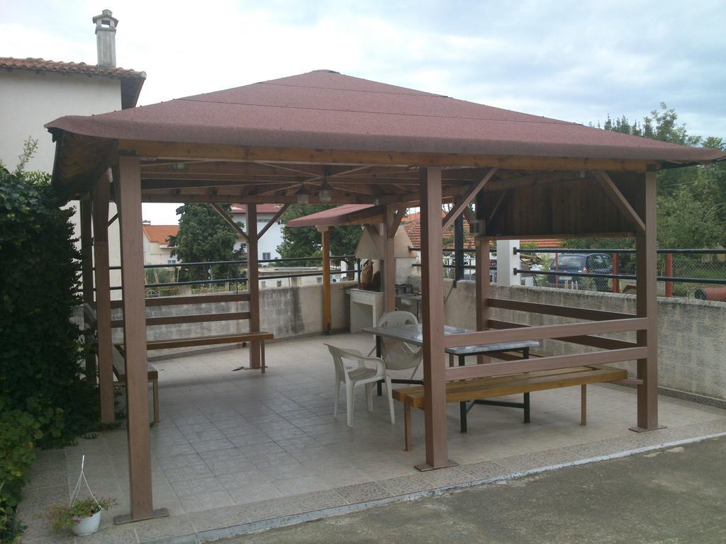 Kalaitzis Apartments Kalyves Polygyrou ภายนอก รูปภาพ