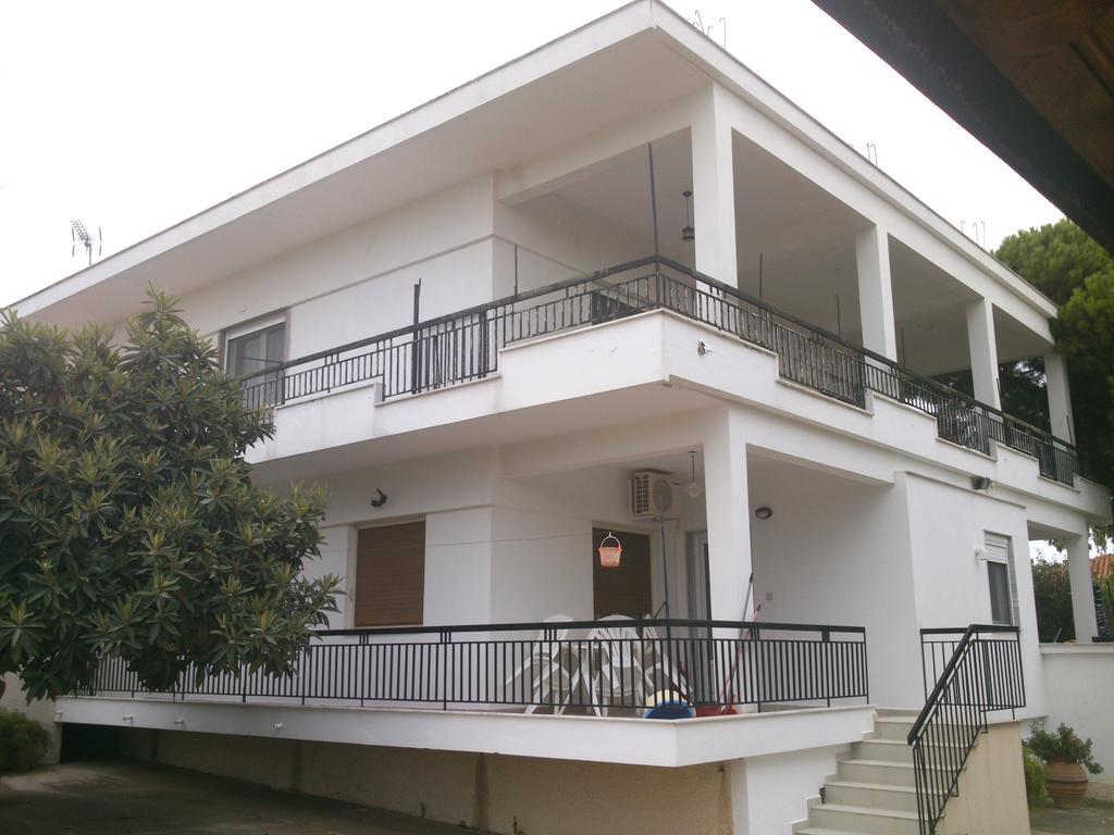 Kalaitzis Apartments Kalyves Polygyrou ภายนอก รูปภาพ